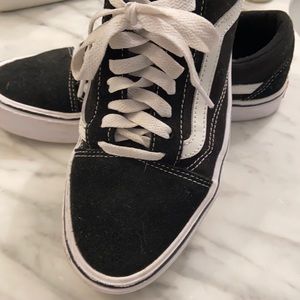 Black Classic Vans Sneakers